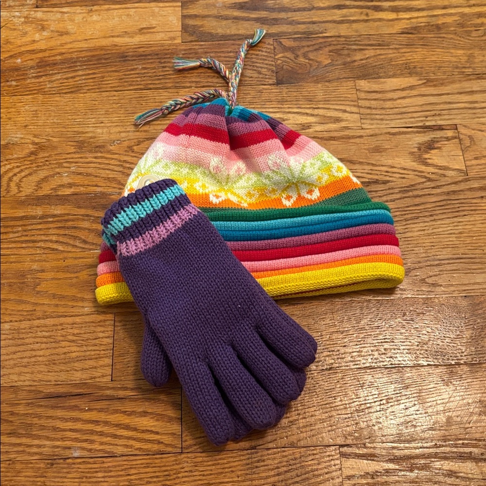 Girls winter hat and glove set